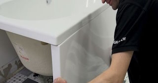 Установка экрана под ванну - цена за работу от 4231 руб. в Апатитах